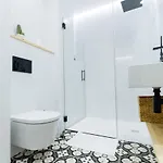 公寓 Akura Apartment, Con Aire Acondicionado